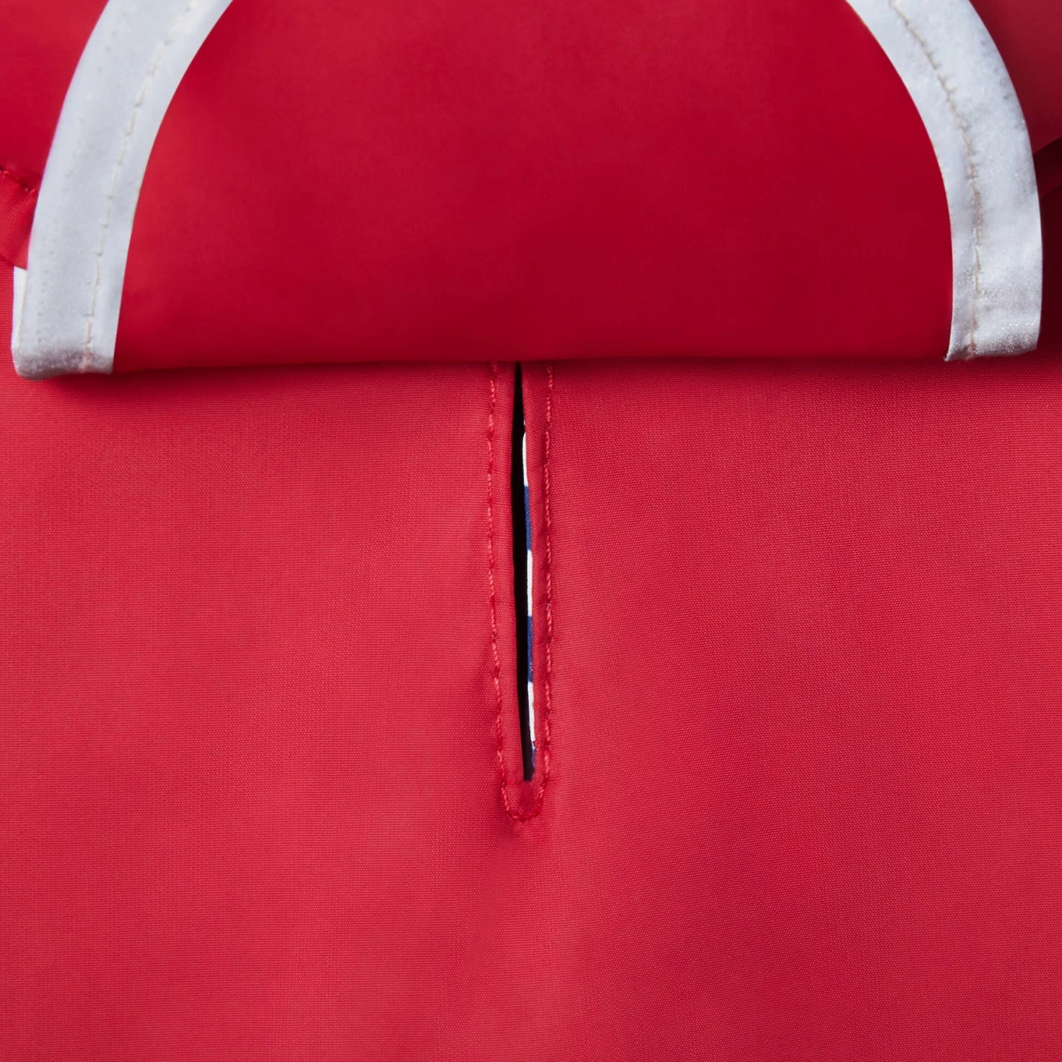 Frisco Lightweight Red Reversible Packable Dog Raincoat 8 Frisco Lightweight Red Reversible Packable Dog Raincoat - Image 6